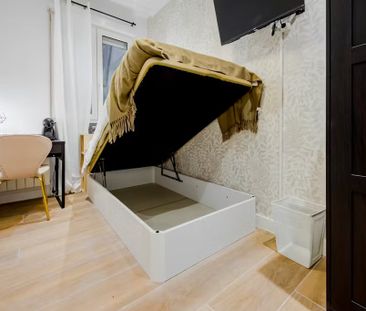 Calle del Marqués del Duero, Madrid, Community of Madrid 28001 - Photo 3