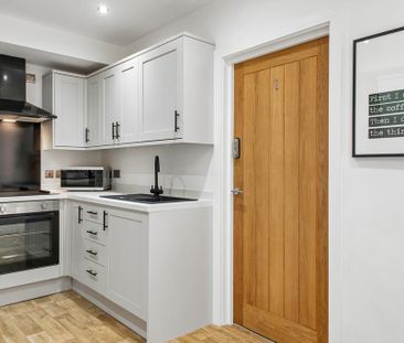 1 bedroom in a house share to rent - Photo 5