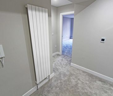 Victoria Avenue, Southend On Sea - Photo 5