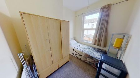 4 bedroom house to rent - Photo 3