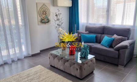 SPACIOUS 3-BEDROOM APARTMENT WITH GARAGE IN BENIDORM - Foto 2