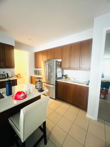 For Lease - 7881 Hackberry Trail, Niagara Falls, Ontario - Photo 2