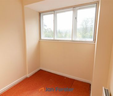 3 Bedroom Maisonette - Photo 4