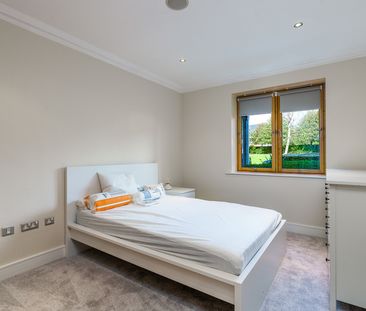 Hawthorn House, Farmleigh Woods, Castleknock, Dublin 15, D15 AW96 - Photo 1