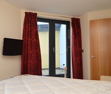 Room in a Shared House, Midford Grove, B15 - Photo 4