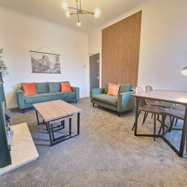 1 bedroom in a house share to rent - Photo 1