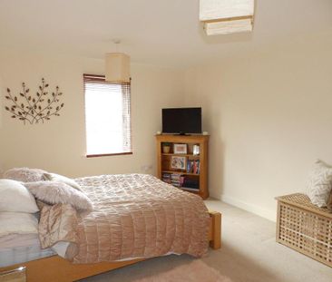 2 bedroom flat to rent - Photo 6