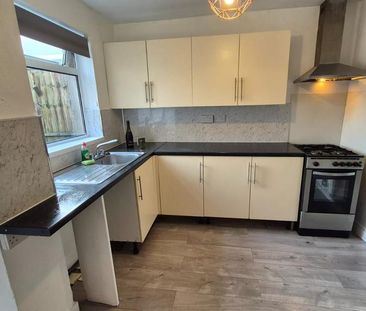 3 bedroom detached house to rent - Photo 5