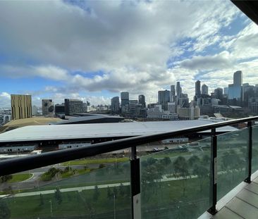 199/99 Whiteman Street - Photo 4