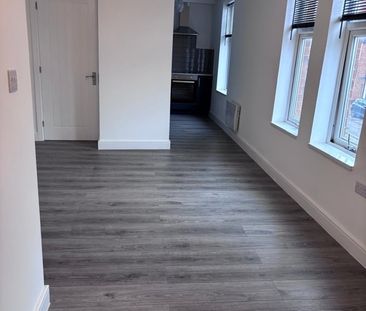 Studio Flat, Cavendish Road, LE2 - Photo 1