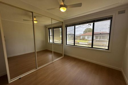 RENOVATED 3 BEDROOM HOME! - Photo 2