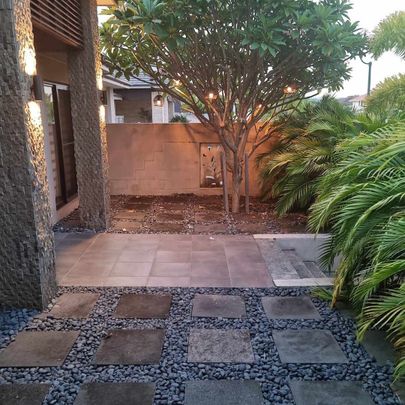 Molendinar - Photo 1