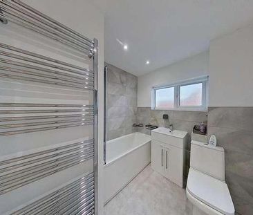 Beacon Avenue, Herne Bay, CT6 - Photo 2