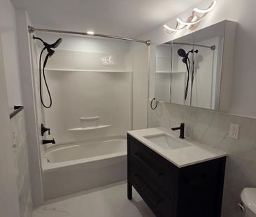 TRÈS GRAND ET LUXUEUX 3½ À LOUER À POINTE-CLAIRE - Photo 4