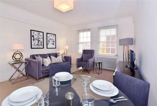 This spacious third floor, two bedrooms apartment is in the heart of Chelsea. The apartment comprises of two bedrooms, and a good-sized reception/dining room with views over the communal gardens to the rear. EPC - C | Council Tax Band - G - Photo 1
