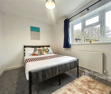 Rydes Avenue, Guildford, Surrey, GU2 9SR - Photo 5