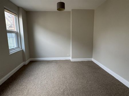 Long Street, Dursley - Photo 4