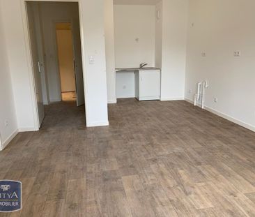 Location Appartement 44m² NEUILLY SUR MARNE 93330 - Photo 1