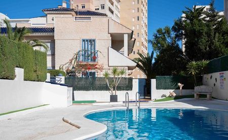 Alquiler de chalet pareado en Av Pacifico, 2 - Photo 4