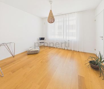 Lichtdurchflutete 4.5-Zimmer-Wohnung mit aussergewöhnlichem Raumgefühl - Foto 1