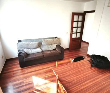 Piso de alquiler en Rúa Do Conde de Torrecedeira, 60, Berbés - Peritos - Foto 1