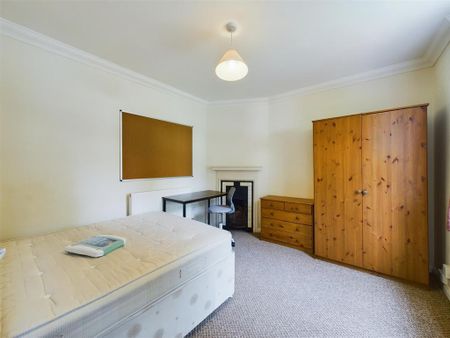 5 bedroom terraced house to rent - Photo 5