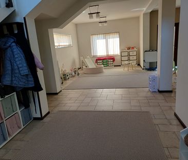 Mehala de inchiriat vila spatioasa cu garaj- - Photo 3