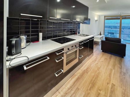 2 bedroom apartment to rent - Photo 5