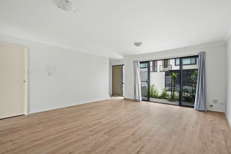 Secure Complex � Close to CBD! - Photo 2