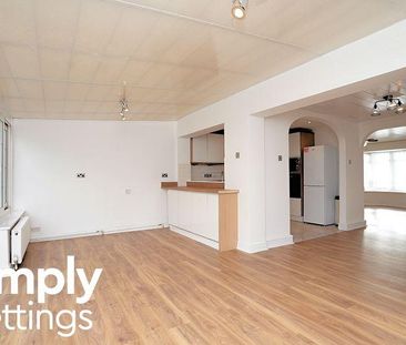 4 bedroom house to rent - Photo 3