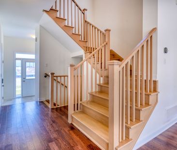 For Lease - 39 Cisco Drive, Whitby, Ontario - Photo 6