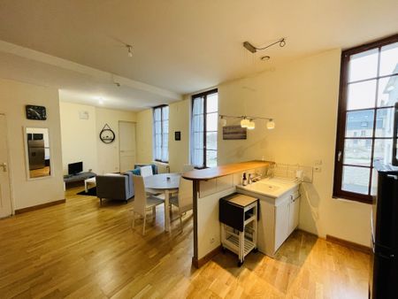 Location Appartement 3 pièces 65m² CHATELLERAULT 86100 - Photo 2