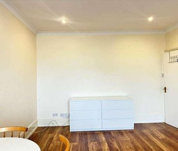 Hanger Lane, Ealing, Ealing, W5 - Photo 2