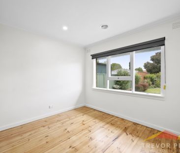 3 Harvard St, Wendouree VIC 3355 - Photo 4