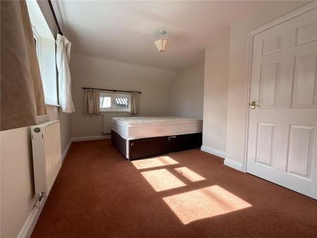 3 bedroom detached house to rent - Photo 5