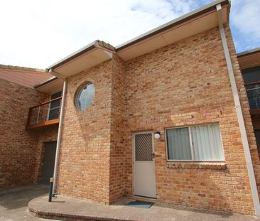 Modern Beachside Retreat in the Heart of Lennox Head - Photo 5