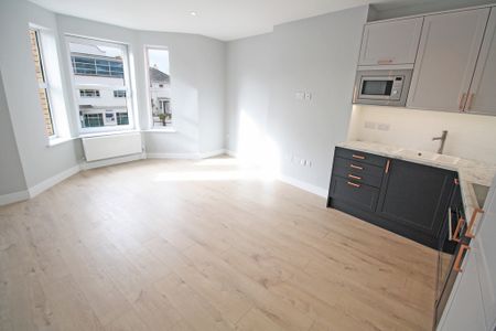 2 bedroom Two Bedroom Apartment to rent - Photo 2