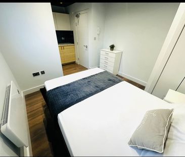 Room in a Shared House, Byron Road, HA3 - Photo 2