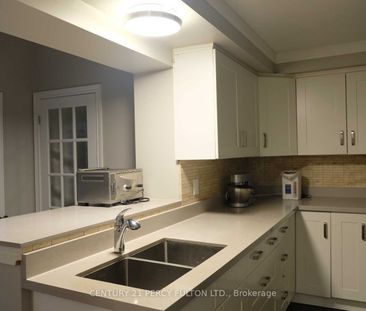 For Lease - 360 Stanfield Drive, Oakville, Ontario - Photo 5