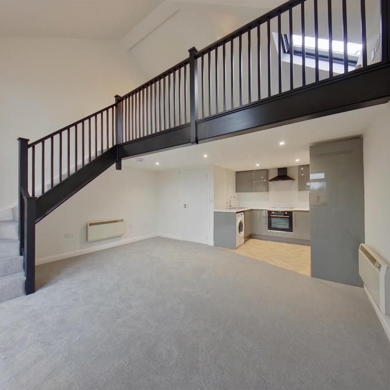 1 bedroom flat to rent - Photo 1