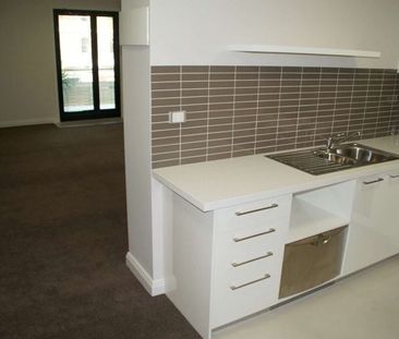 6/61 Brougham Street, Geelong - Photo 3