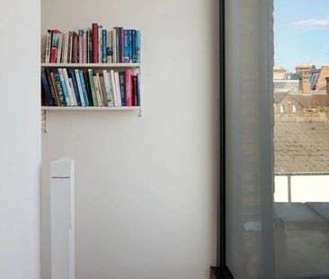 4 Bed End Terrace, Bennerley Road, SW11 - Photo 3