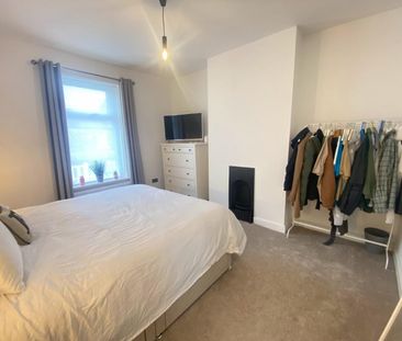 2 bedroom House To Let - Photo 2