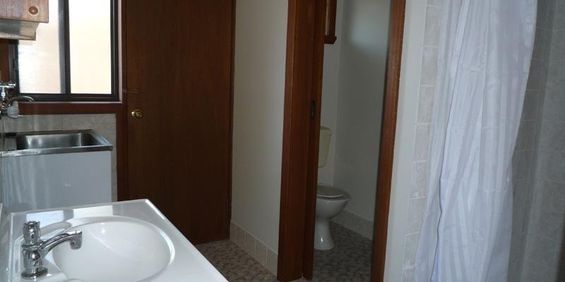 Two Bedroom Unit Close To Albury Cbd - Photo 3