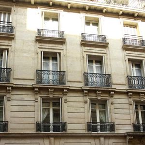 location Appartement T3 DE 97.8m² À PARIS - Photo 2