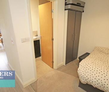 1 bedroom Flat To Let - Photo 5