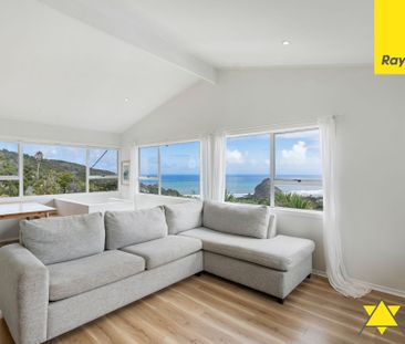 Cozy 2-Bedroom House with Stunning Sea Views! - Photo 3