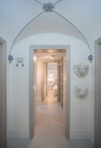 Via in Arcione, Rome, Lazio 00187 - Photo 5