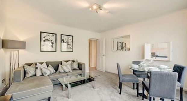 Fulham Road, Chelsea, London, SW3 - Photo 1