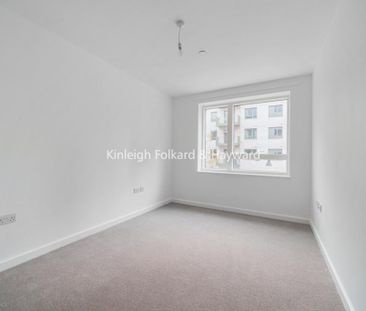 3 bedroom flat to rent - Photo 5